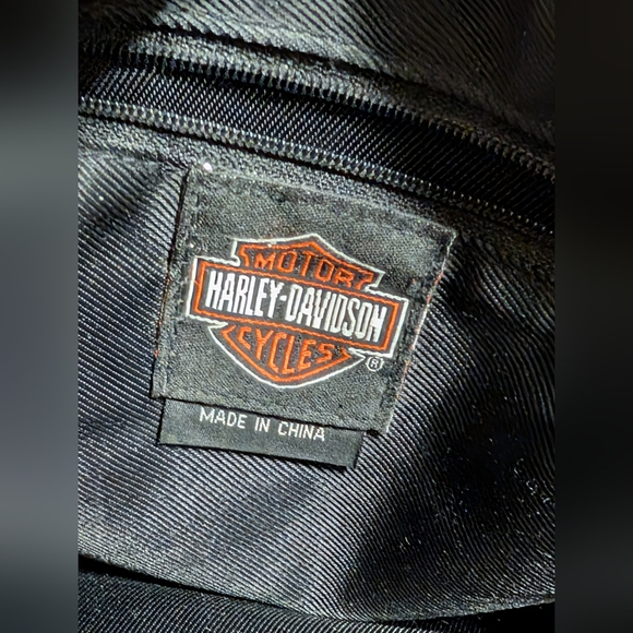 Authentic Vintage Harley-Davidson Black Leather Messenger or Waist Bag - Picture 8 of 14